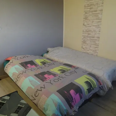 Chambre Privee Dans 61m² En Hyper-centre Avec Vue Sur La Vieille *